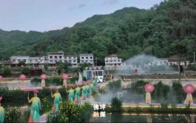 秦嶺深處夜未央！王家灣村“五一”村游刷屏朋友圈→縮略圖