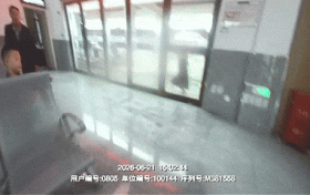 跪地6分鐘，搶救回一條命！陽平關(guān)車站的生命接力詮釋“厚道漢中”縮略圖