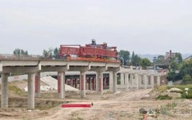 108國(guó)道洋縣湑水橋改造工程80片箱梁預(yù)制任務(wù)全部完成縮略圖